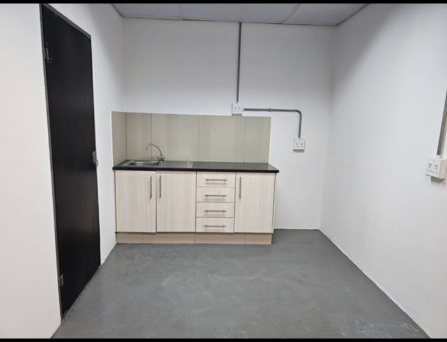 646M² FACTORY TO LET IN KYA SANDS